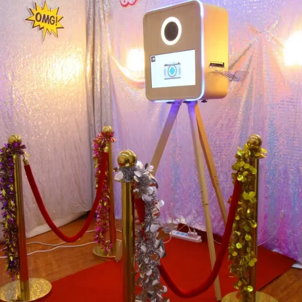 Real Vintage Retro Selfie Photobooth Machine Integrated DSLR Camera Printer for Wedding Instant Photobooth Integrated Printer