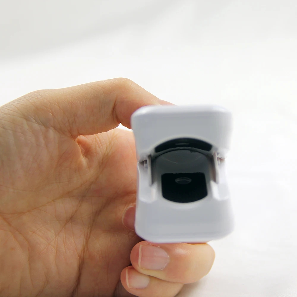 Medical Digital Screen Fingertip Pulse Oximeter Blood Oxygen Saturation SpO2 Oxy Meter Handheld  Finger Pulse Oximeter