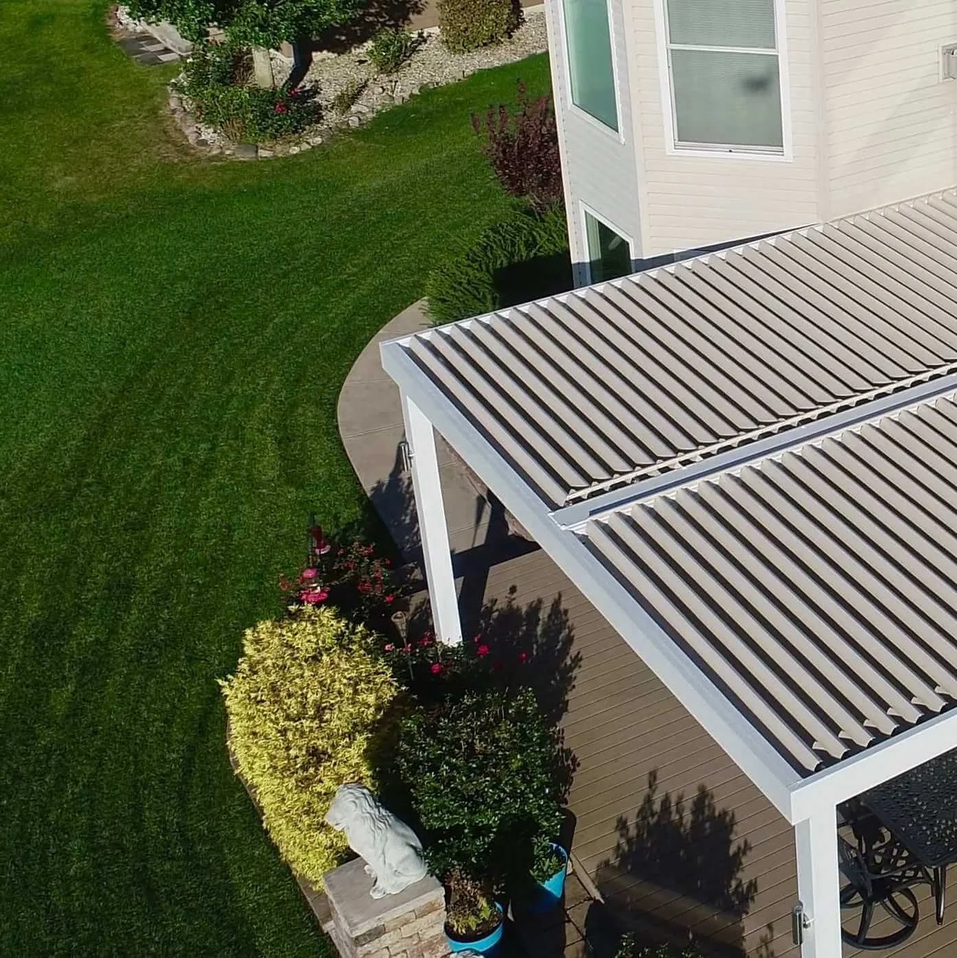 Lianhong aluminium pergola gazebo outdoor Aluminum gazebo curtain outdoor waterproof