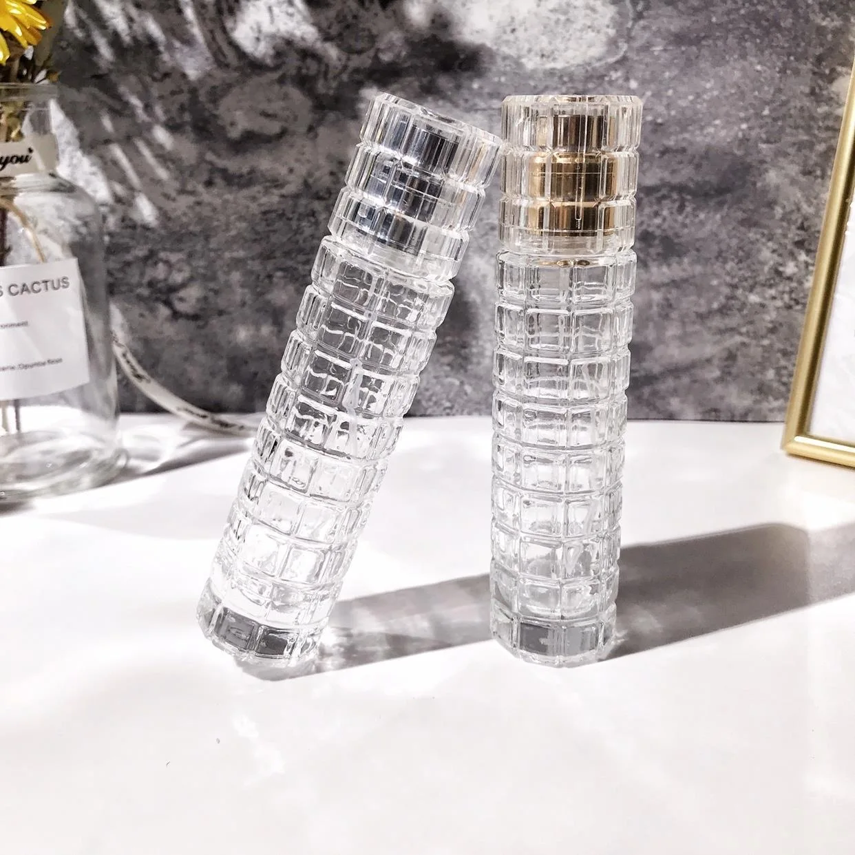 wholesale low moq perfume bottles luxury empty glass refill perfume atomizer spray bottle