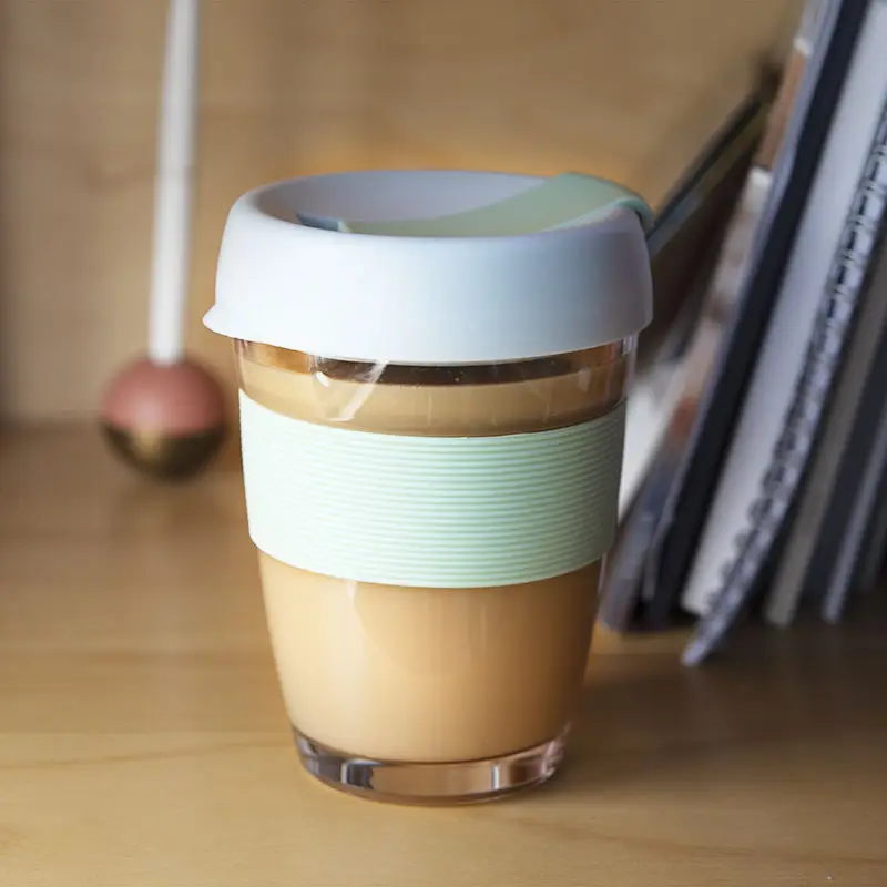 
Wholesale Eco Friendly Reusable Printed Borosilicate Glass Coffee Cup with Plastic Lid 
