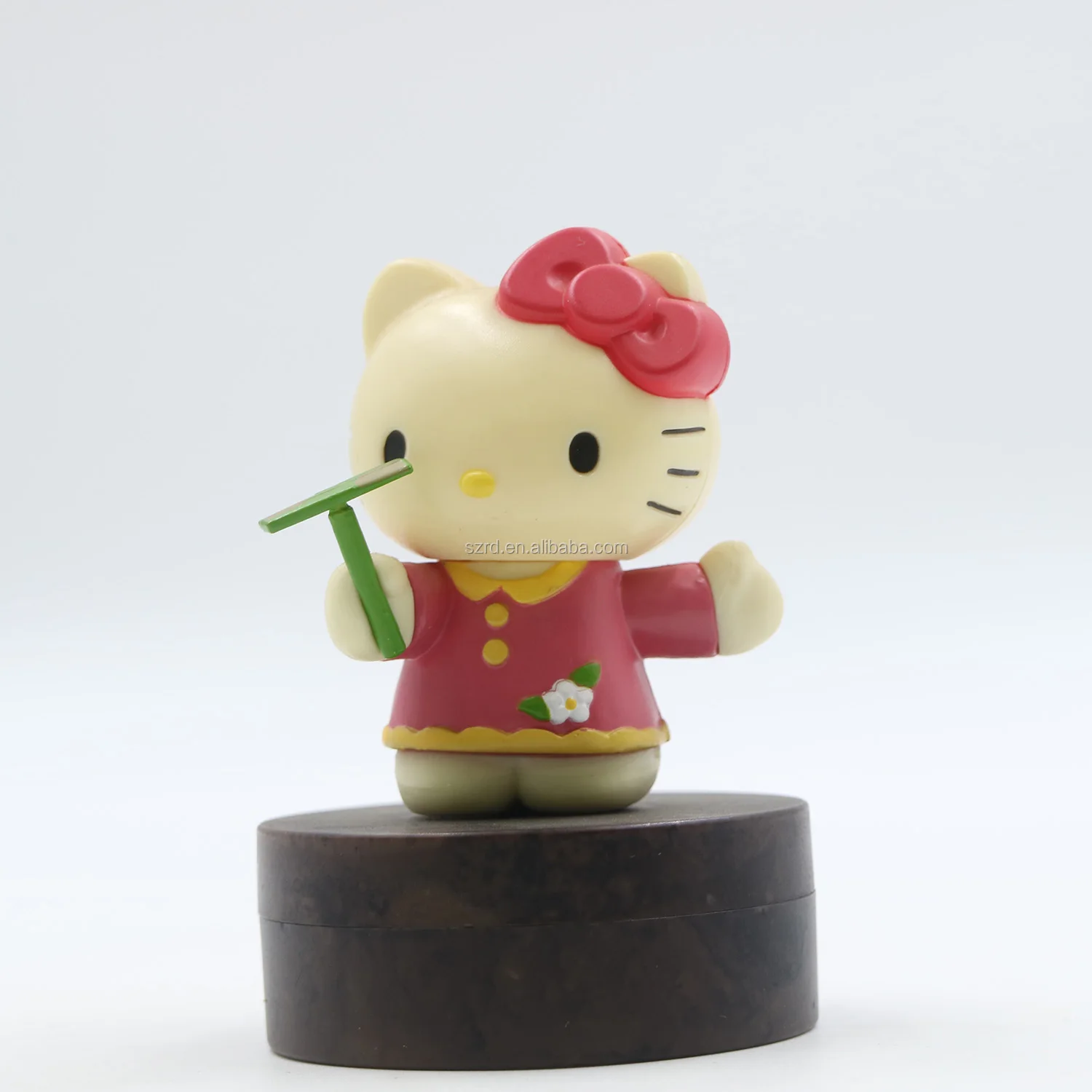 Wholesale Custom Made Plastic Cute Anime Character toys display on