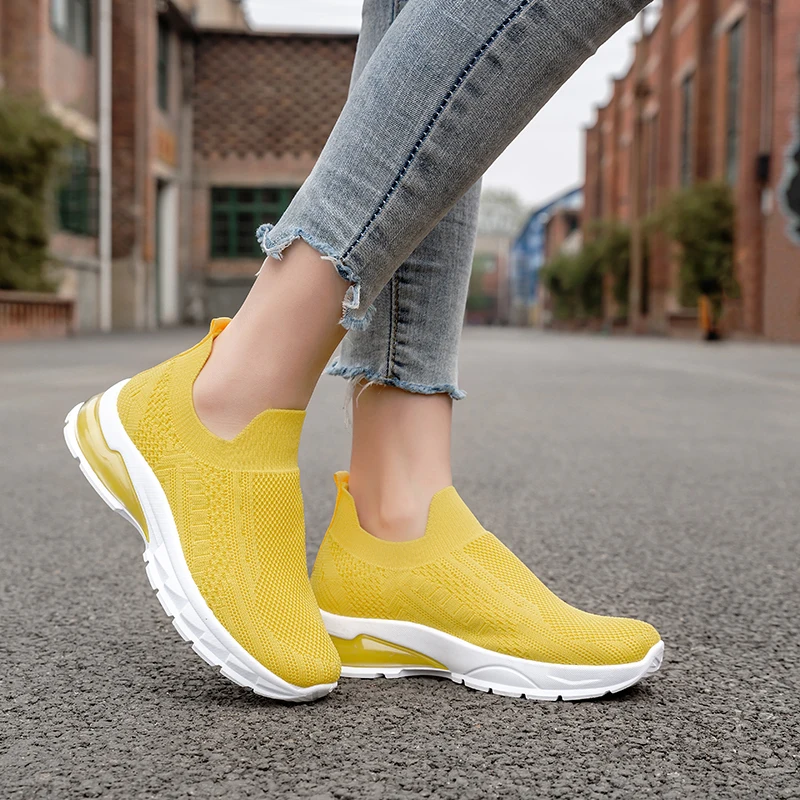 Красивые Дизайнерские женские кроссовки для бега на заказ, Спортивная повседневная женская обувь из китайской сетчатой ткани для отдыха