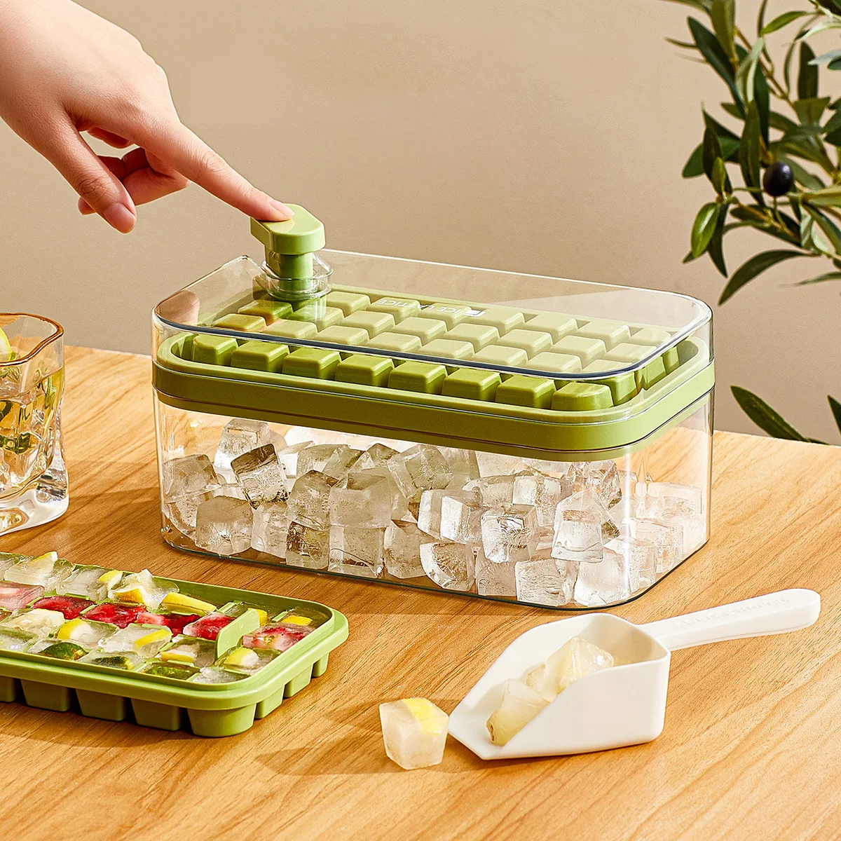 Ice Cube Tray with Lid and Bin Square Ice Cubes Molds with Storage Box Ice Maker Trays for Freezer