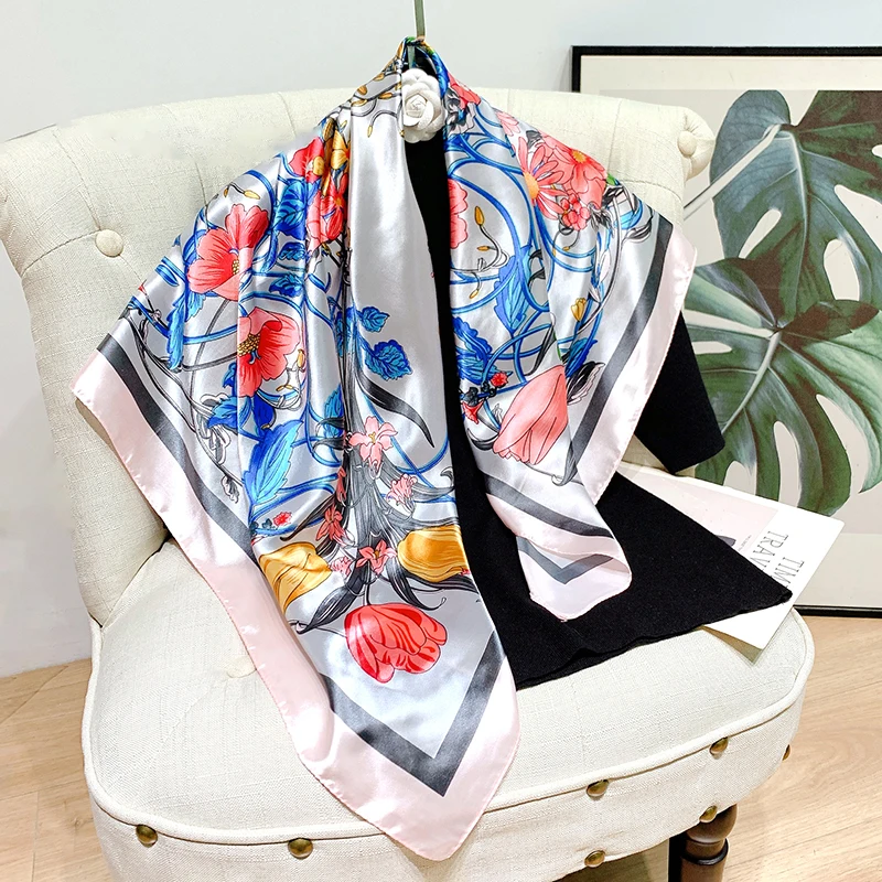 Wholesale Summer Women Retro Cashew Scarf Soft Floral Printed Square Custom Head Wrap Fashion New Leopard Satin Silk Scarf