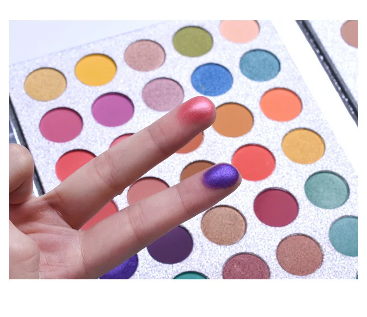 Wholesale 63 Color Cosmetic Eye Shadow Aluminum Plate Maquiagem Profissional Empty Luxury Eyeshadow Palette