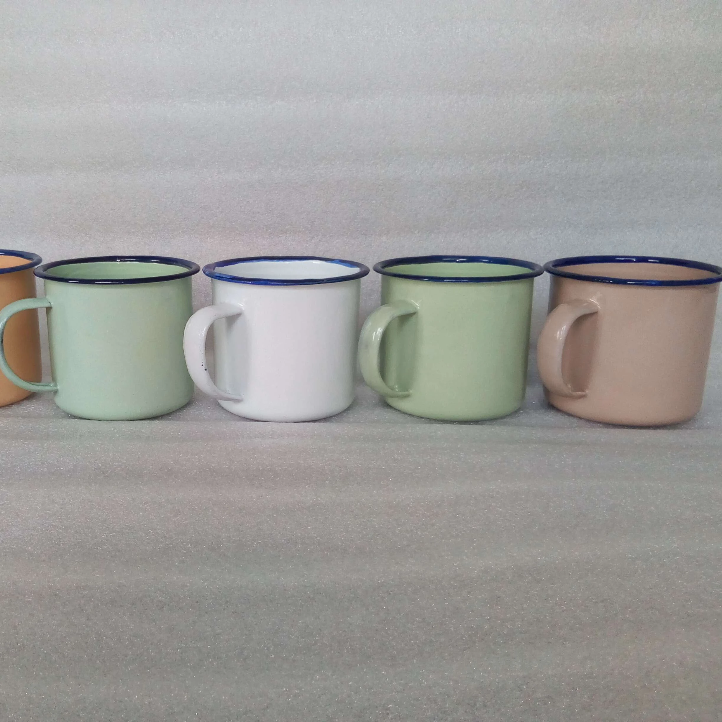 cheap  enamel soup mug plain with handle
