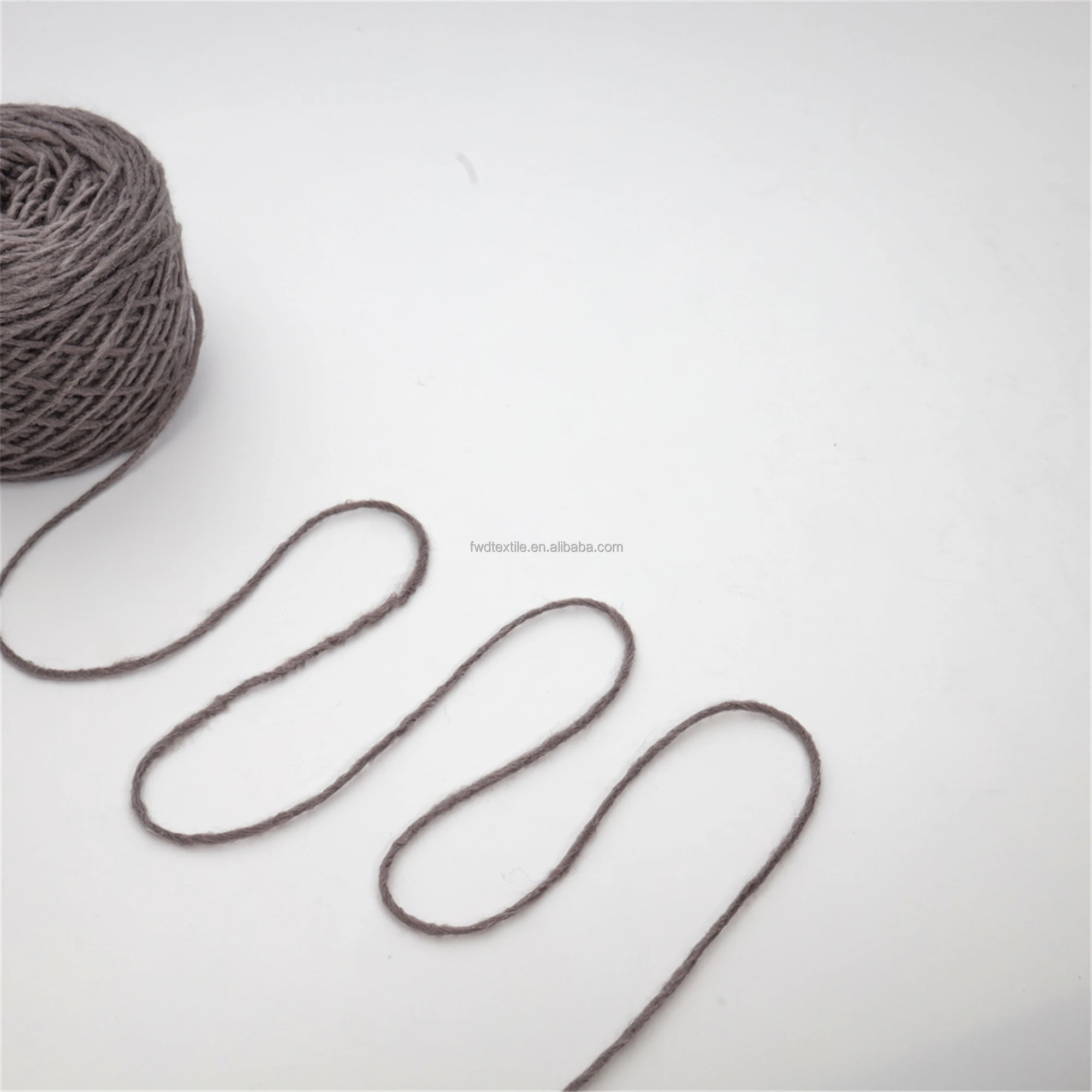 Spot Goods 100% Acrylic Worsted Roving Yarn Cone 3Nm/1 100% Dyed Fancy Knitting & Crochet Yarn for Sewing