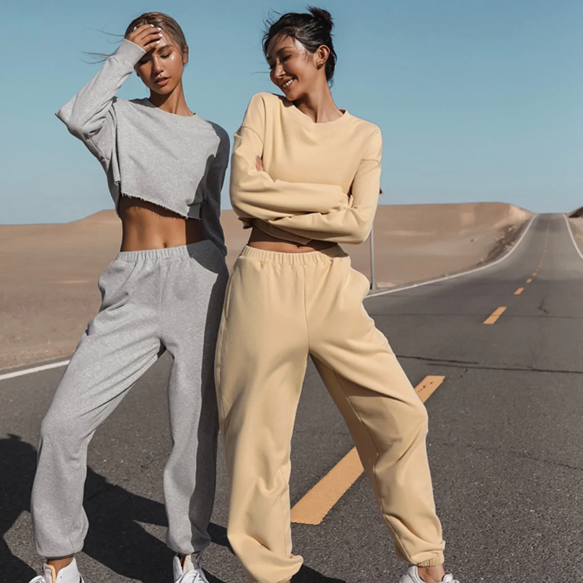 J.R.T Professional Design Team Jogging Fitness Fashionable Womens Workout Gym Clothing Athletic 2 Pieces Yoga Set