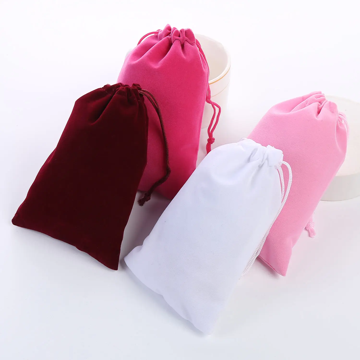 5*7CM Small Velvet Bags Customized Fabric Pink Pouches Bags For Watches Headset Drawstring Gift Bags Luxury