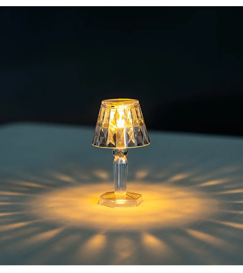 Home Decorate Creative Crystal Table Lamp Led Transparent Creative Night Light Led Diamond Table Lamp for Living Room Bedroom