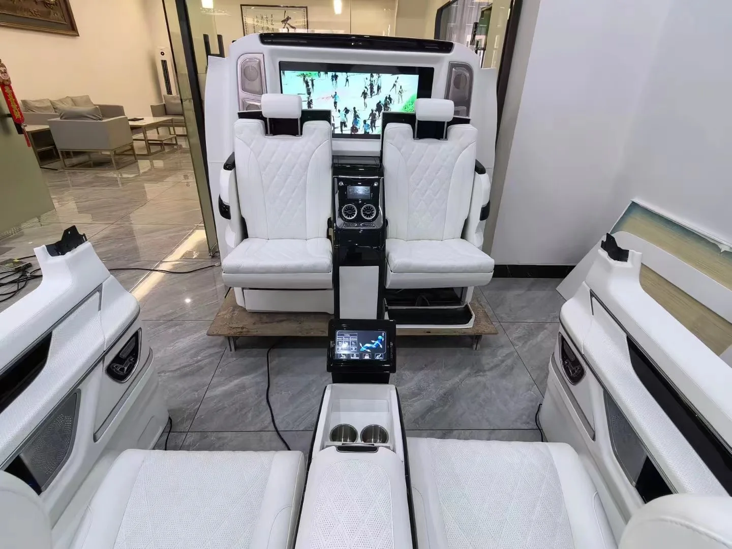 Mona Lisa business car set, luxury bar seat armrest table board, with hidden seats, lifting TV wall  interior  for BENZ vclass