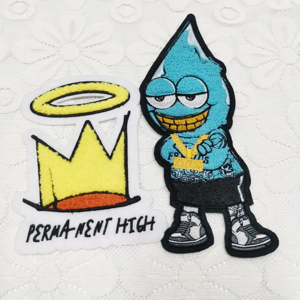 Pinsback Low MOQ Custom cute Bulbasaur cartoon panda bear head iron on chenille patches anime Peppa sew on