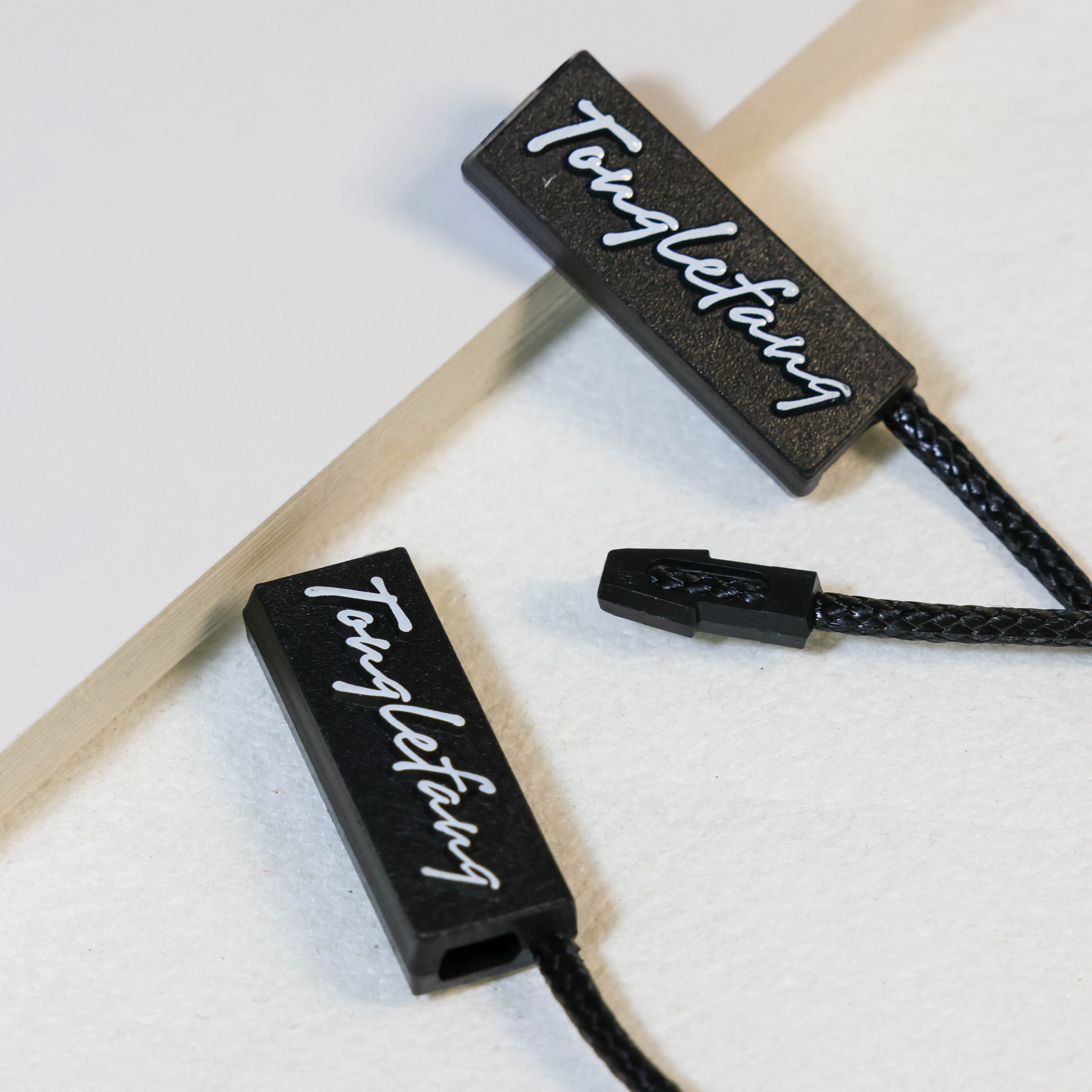 Custom logo patterns texts Exquisite glue tag rope varieties of technologies clothing hangtag Polyester slings Wax Rope Ribbon