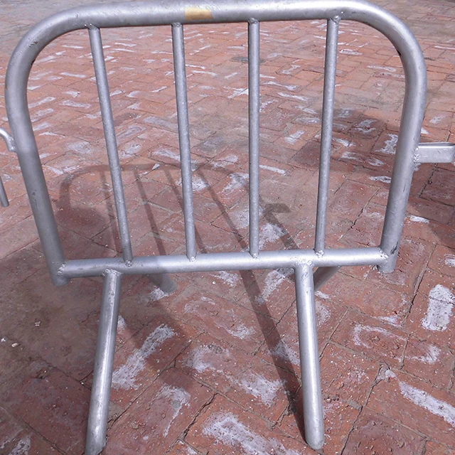 high quality traffic pedestrian wall barricades crowd control barrier
