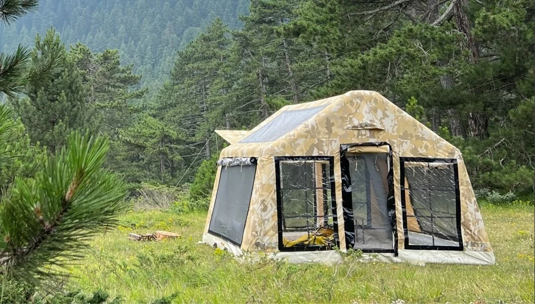 Wholesale Inflatable Air camping house Tent for Outdoor Camping Quick Open Family Use Inflatable Desert Glamping Tent