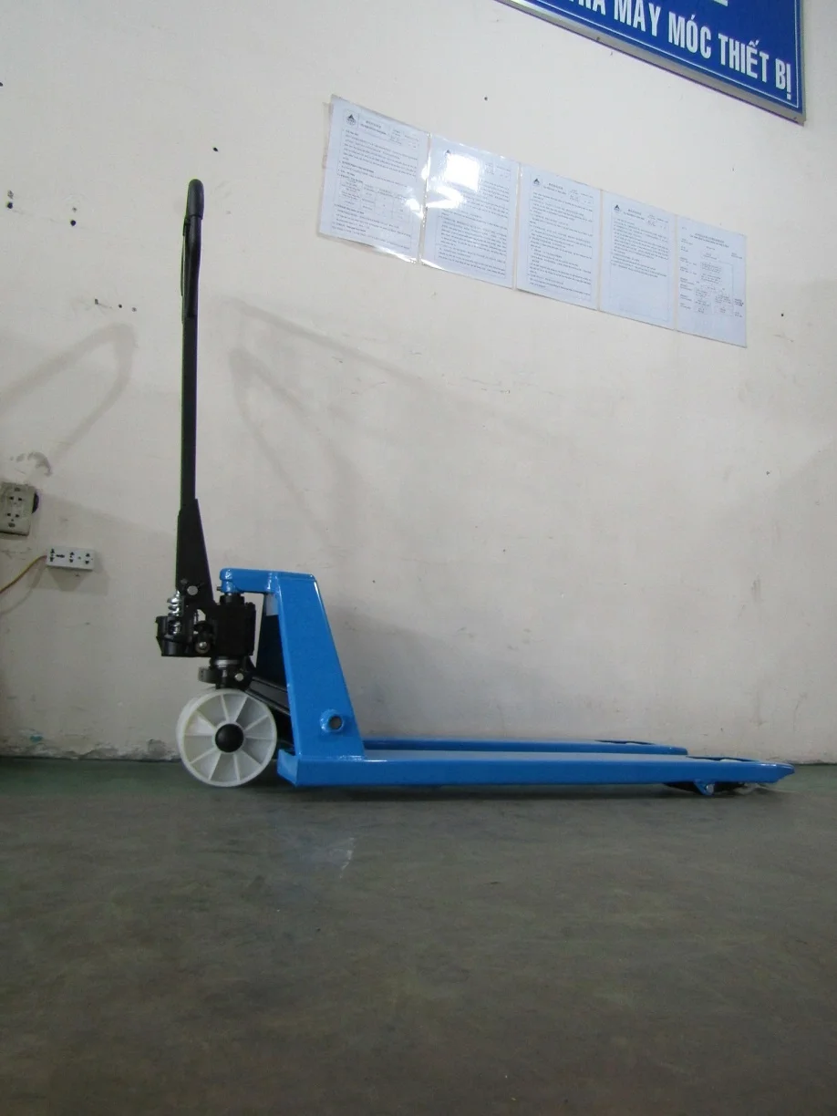 CE HAND PALLET TRUCK