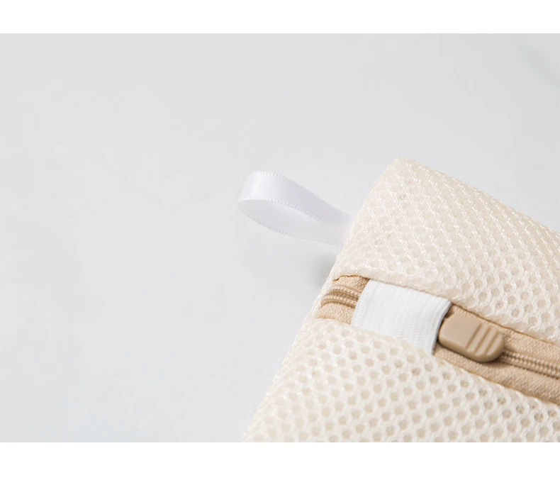 Ultra Fine Zipper Mesh Wash Bag Protects Delicate Expensive Blouses Hosiery  Bras and Underwear No More Snags Knotting