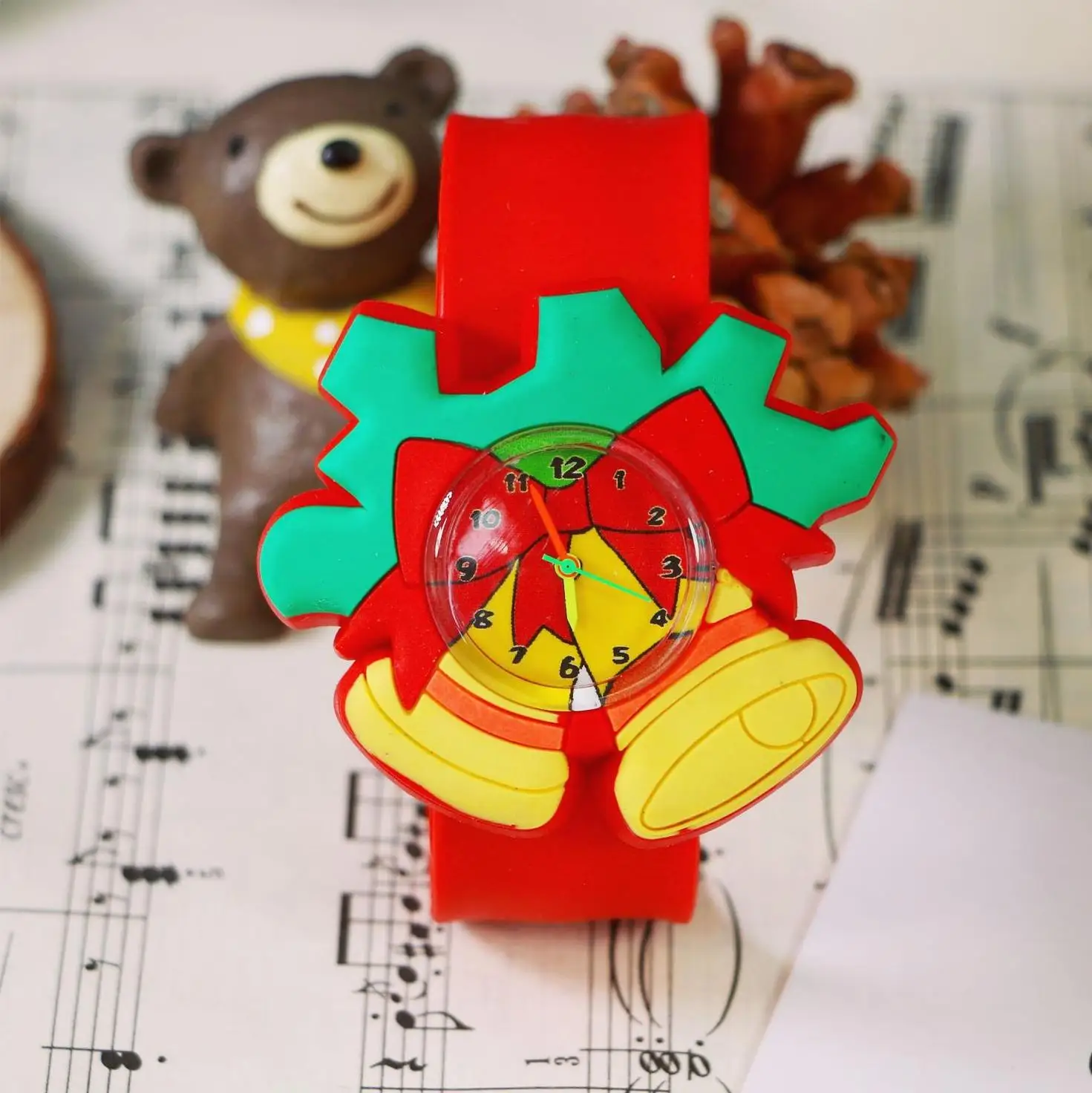 Best selling Cheap Christmas Gift Children Slap band Cartoon watch Low cost electronic toy kids watch