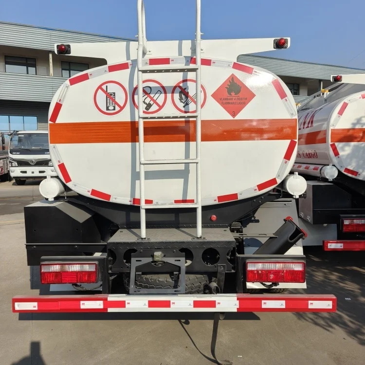 LHD FAW 4X2 6000 Liters Oil Tanker Truck Carbon Steel Oil Tanker with Fuel Dispenser