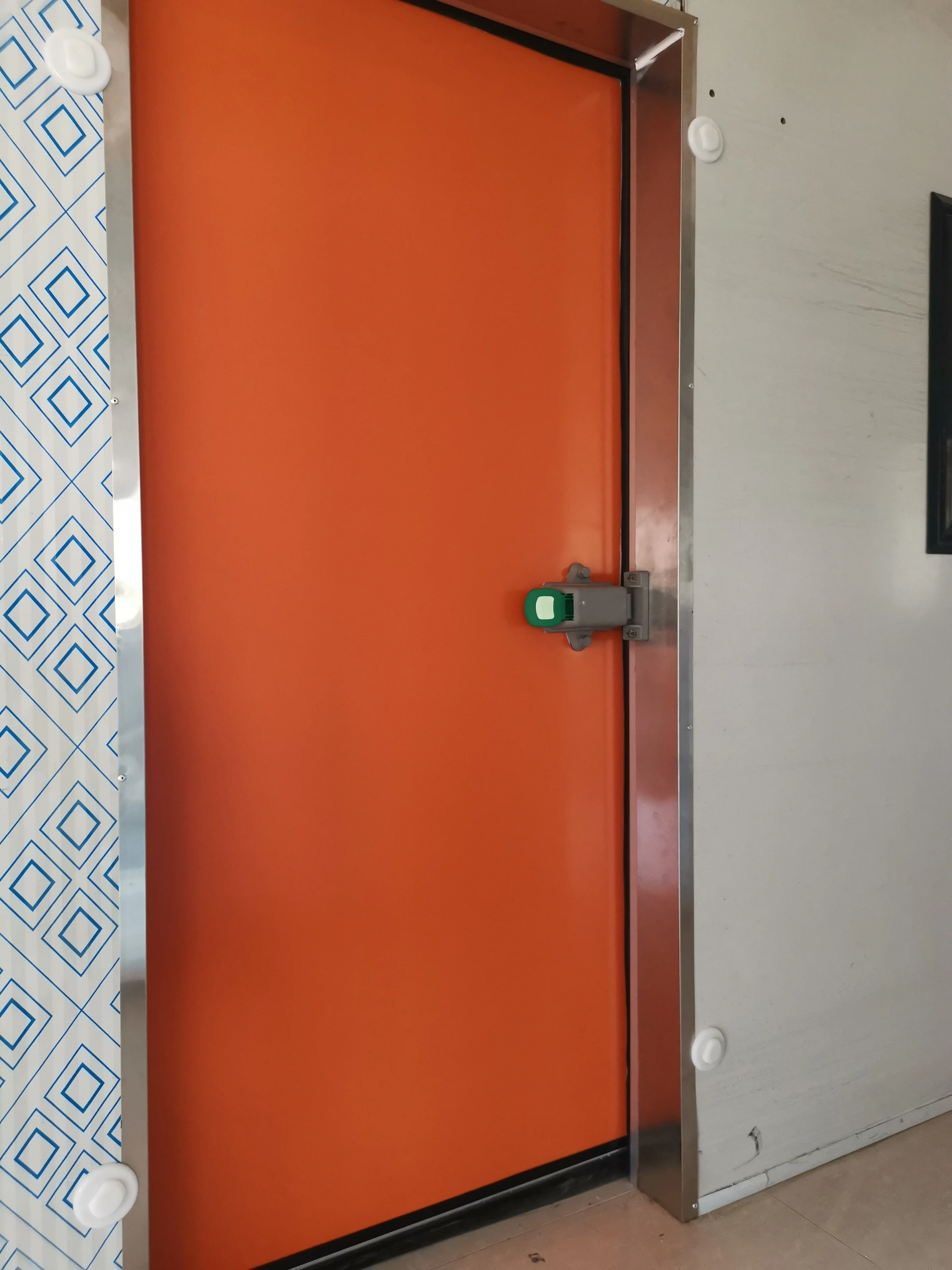 Clamp on Type Industrial Refrigerated Door