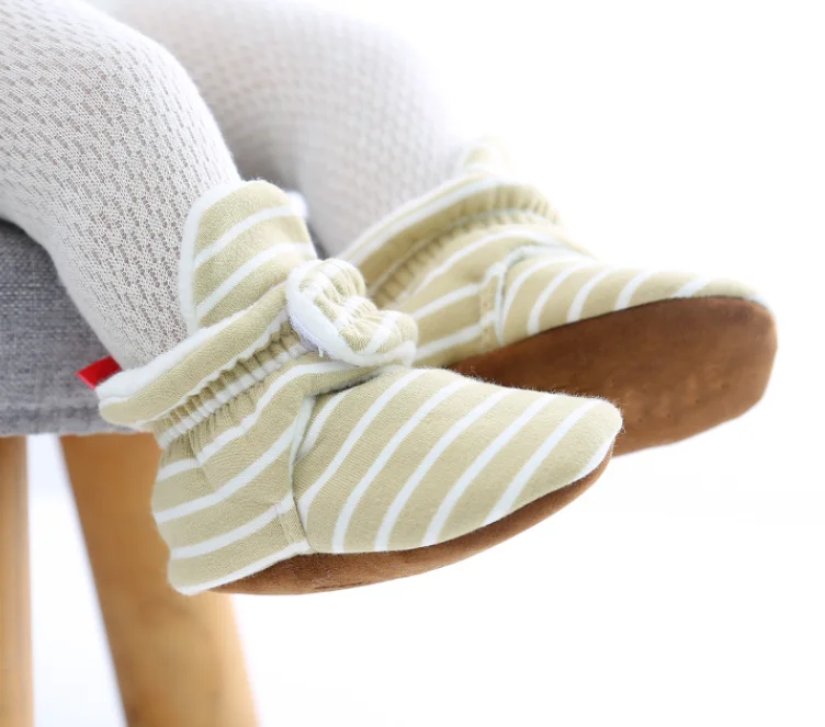 Hot selling New fashion warm Cotton fabric stars print 0-18month baby girl boots baby booties