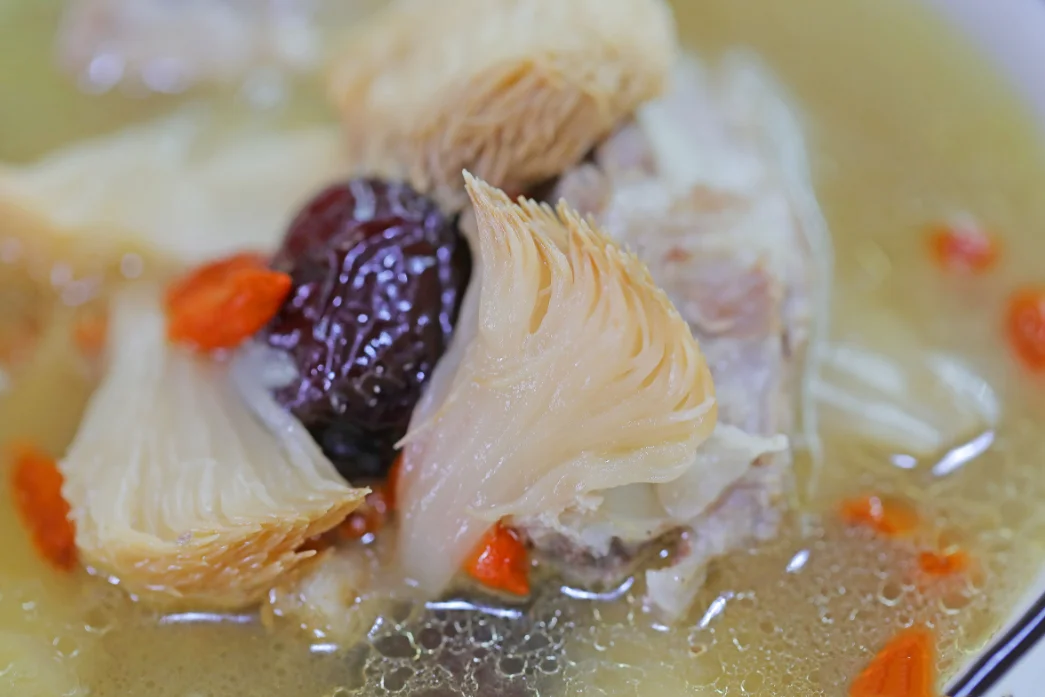 High Quality Deep-Mountain Hericium Erinaceus (Dried Large Cocklebur Mushrooms) Shiitake Fungus Whole Plant Extract for Food Use