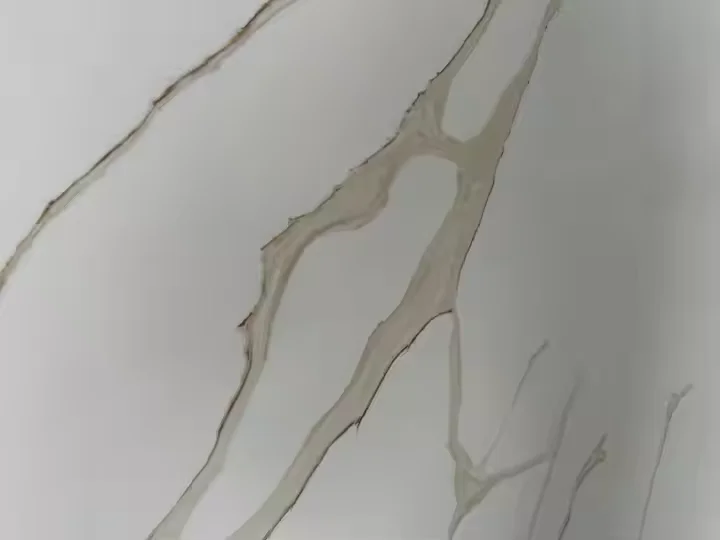 Vietnam Quartz Factory 126x63 Jumbo Quartz Slab Wholesale Calacatta Gold Quartz Stone