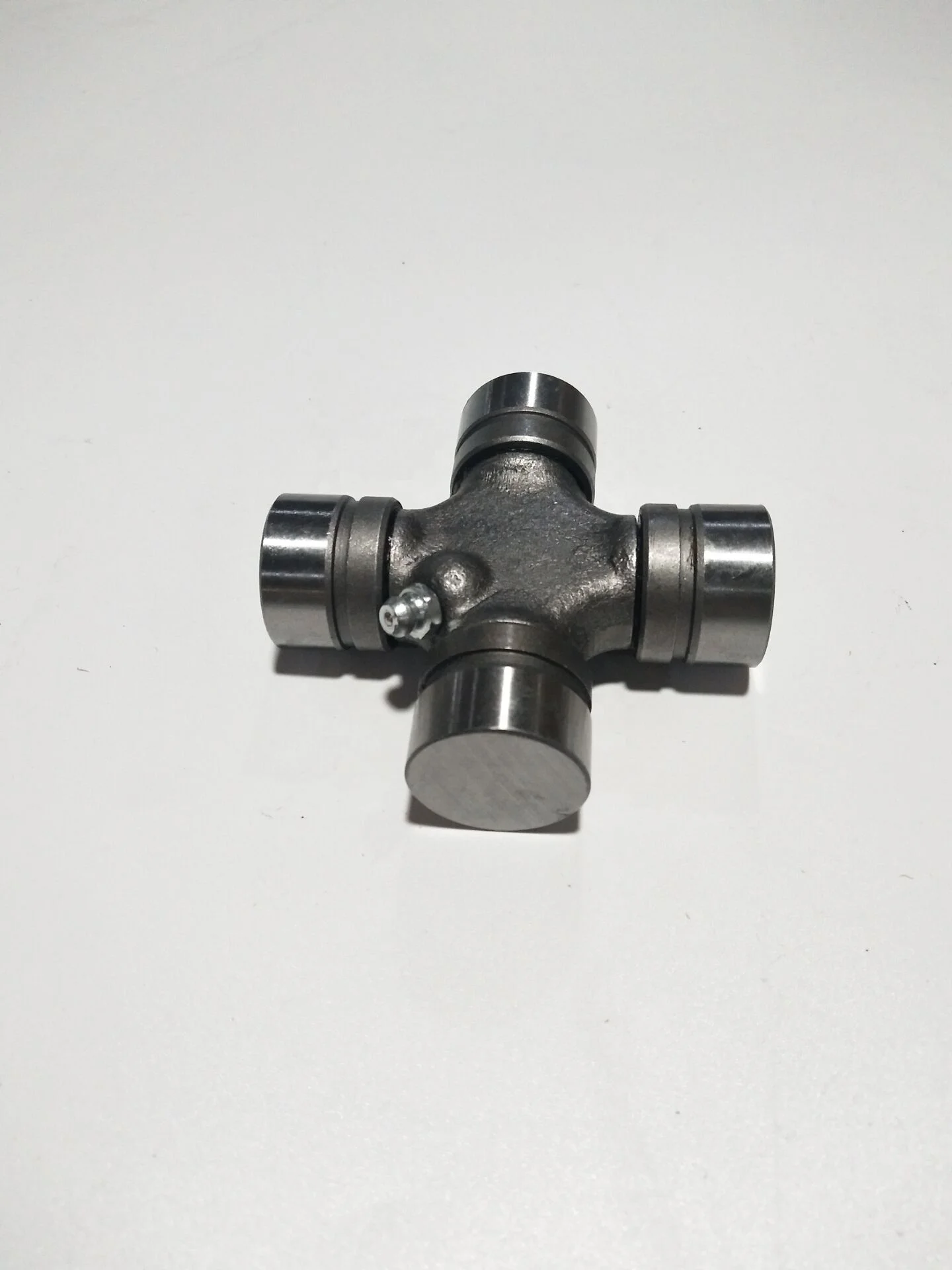 Front Axle auto parts Universal Joint J8136616 for 87-1995 Jeep Wrangler YJ/84-1999 Jeep Cherokee XJ w/Model 30