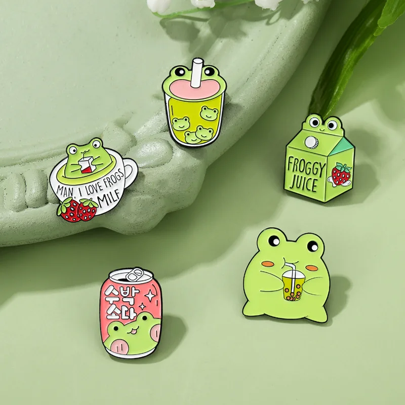 Lovely Frog Brooch Pin Creative Oil Dripping Alloy Student Badge Frog Bag Decoration Pen Bag Corsage