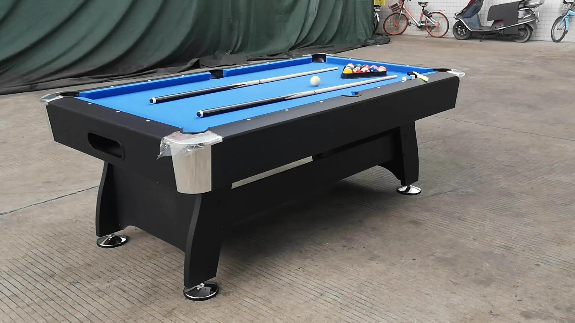 8ft Billiard Professional and Strong Billiard Pool Tables W Full Accessory