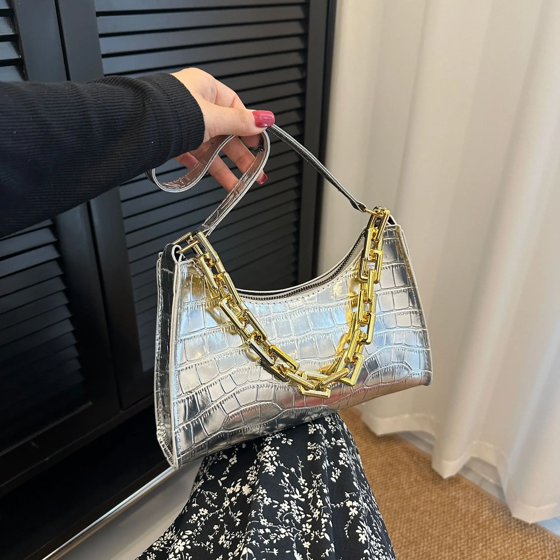 11 Colors Ladies Crocodile Pattern Zipper Handbag Shoulder Bag PU Leather Chain Handbag.