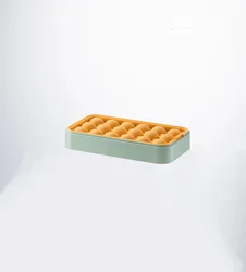 Pinmoo Amazon Hot Selling Food Grade Silicone Round Ice Cube Ball Tray with Lid and Bin Ice Cube Tray with Ice Container