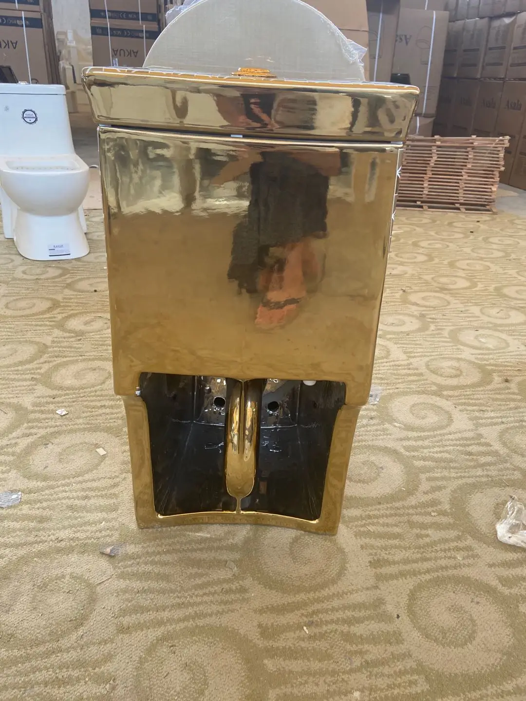 golden sanitary wares one piece  siphonic  gold ceramic toilet for hotel