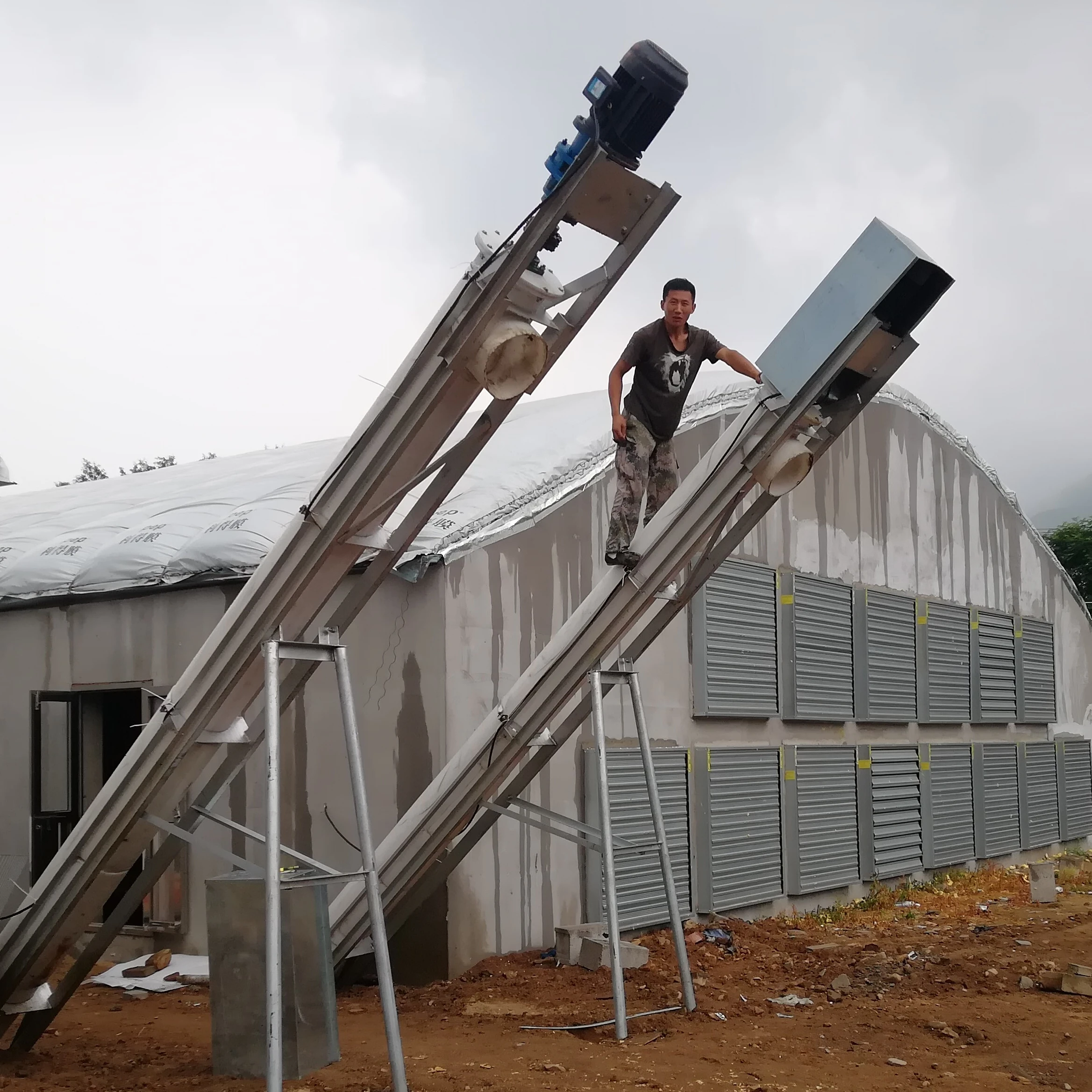 chicken  manure dung cleaner scraper for poultry farming equipment