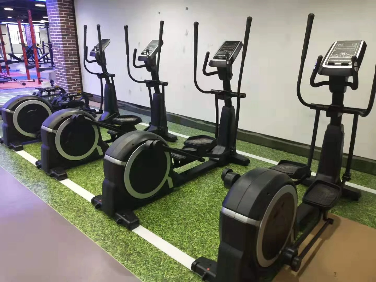 Commercial Gym Treadmills Elliptical Machine Stepper Aerobic Fitness Equipment