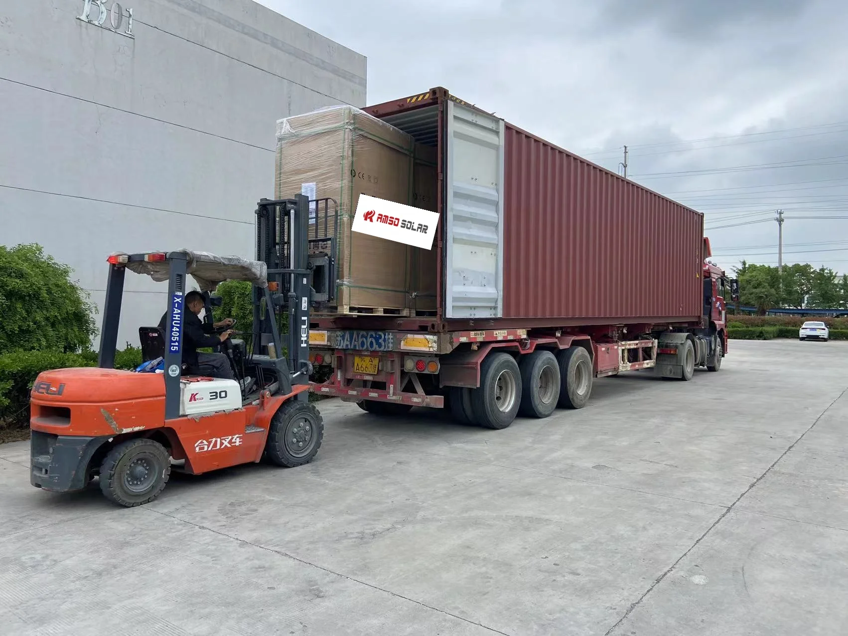 Residential Photovoltaic Solar Panels 750 w700W N Type Topcon Solar Panel Wholesale solar panel home