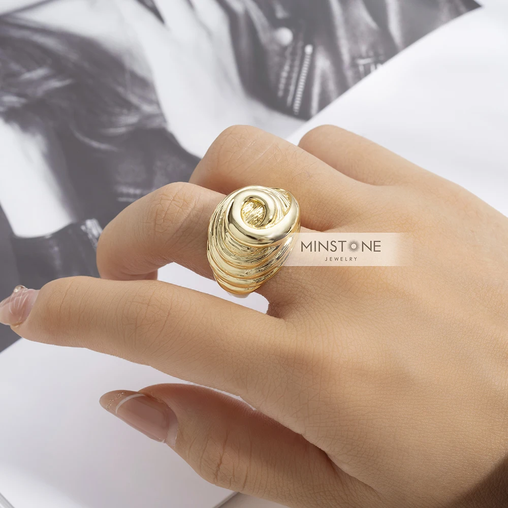 Wholesale Gifts Sets 18k Gold Korean Engagement Jewelry Rings Fashion Rings Jewelry For Women