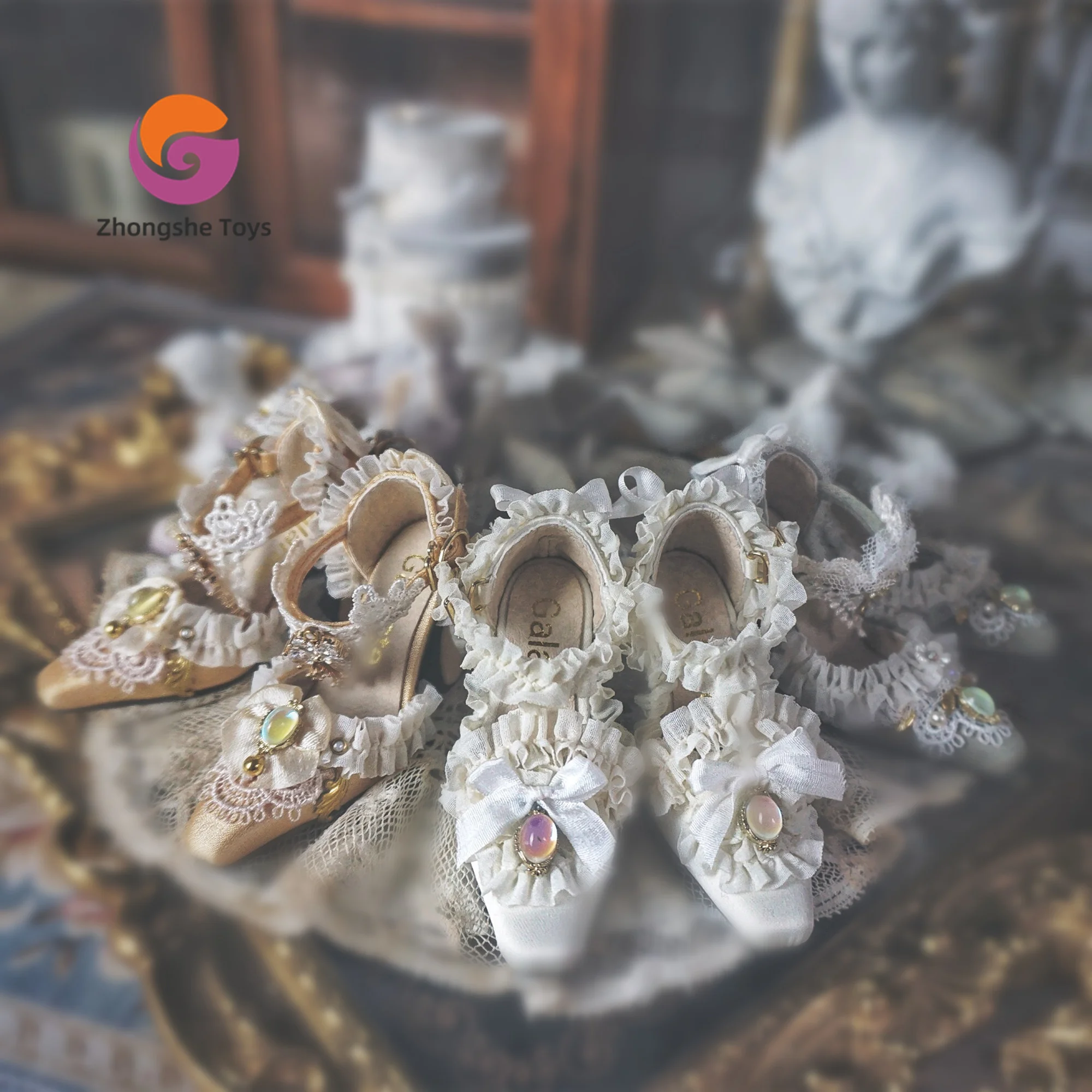 High Quality Factory Producing Elegant Hnad Made Colorful Wine Glass High Heels Shoes for Vintage Style Doll