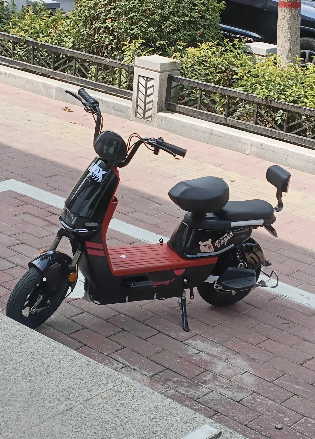 2023 hot selling Chinese electric bike,adults electric scooter