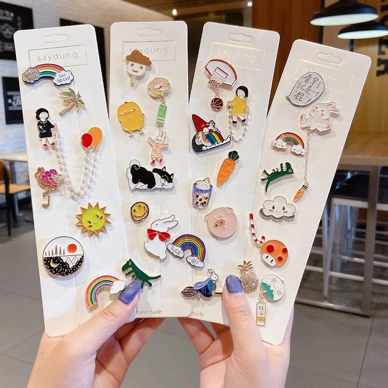 OEM завод индивидуальное обслуживание жесткая эмалированная булавка для лацканов с мультяшным рисунком бумажной картой