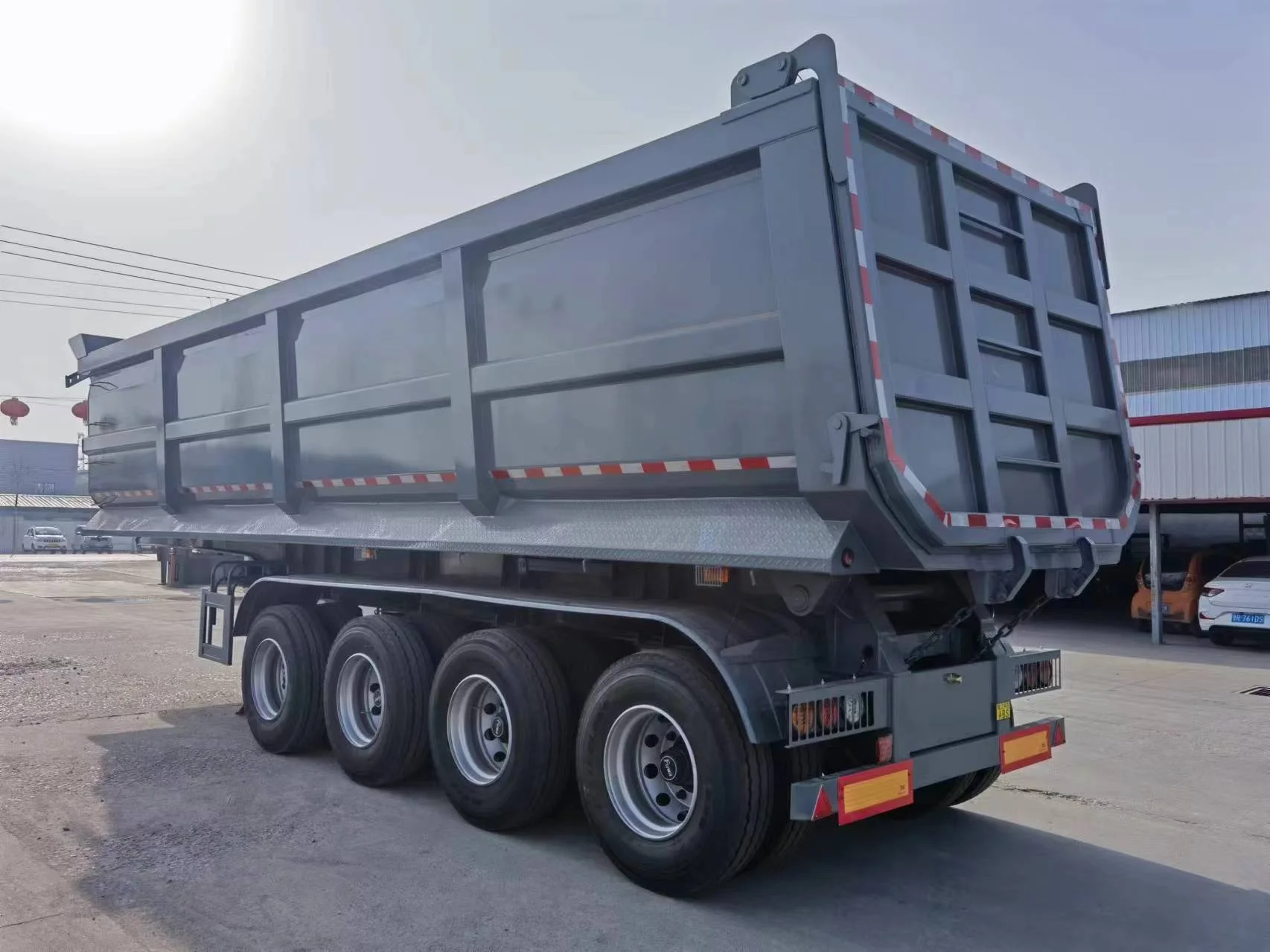 CIMC HIgh quality steel 3 or 4 axle strong enough for heavy cargos 100 tons capacity dump semi-trailer