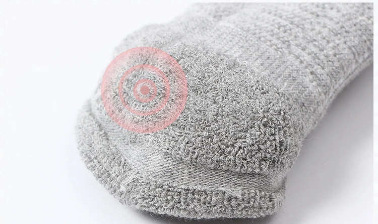 HUALIAN Eco-friendly Walking Running Baseball Antislip Compression Sports Socks Men