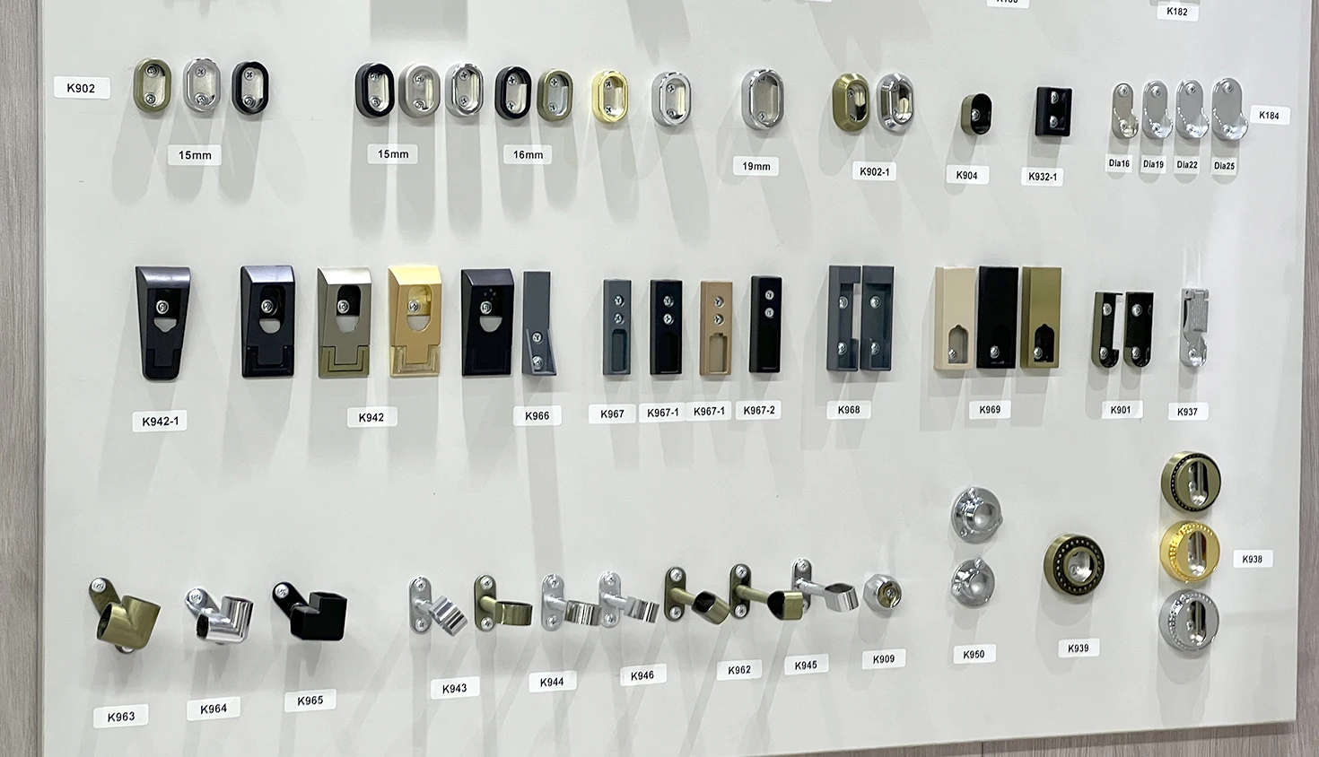 Zinc Flange Easy Installation Square curtains rods holder clamp Wardrobe Hardware Closet Metal Pole Sockets with Screws