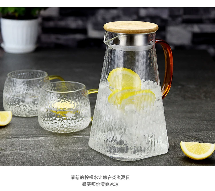 Low Moq Custom Nordic Hammer pattern Glass Pitcher Set 1500ml Glass Spanish Style Porron Wine Pitcher