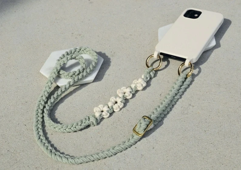 2023 New customized Daisy mobile phone chain Length adjustable Crossbody phone strap macrame Cell phone lanyard or necklaceW1548