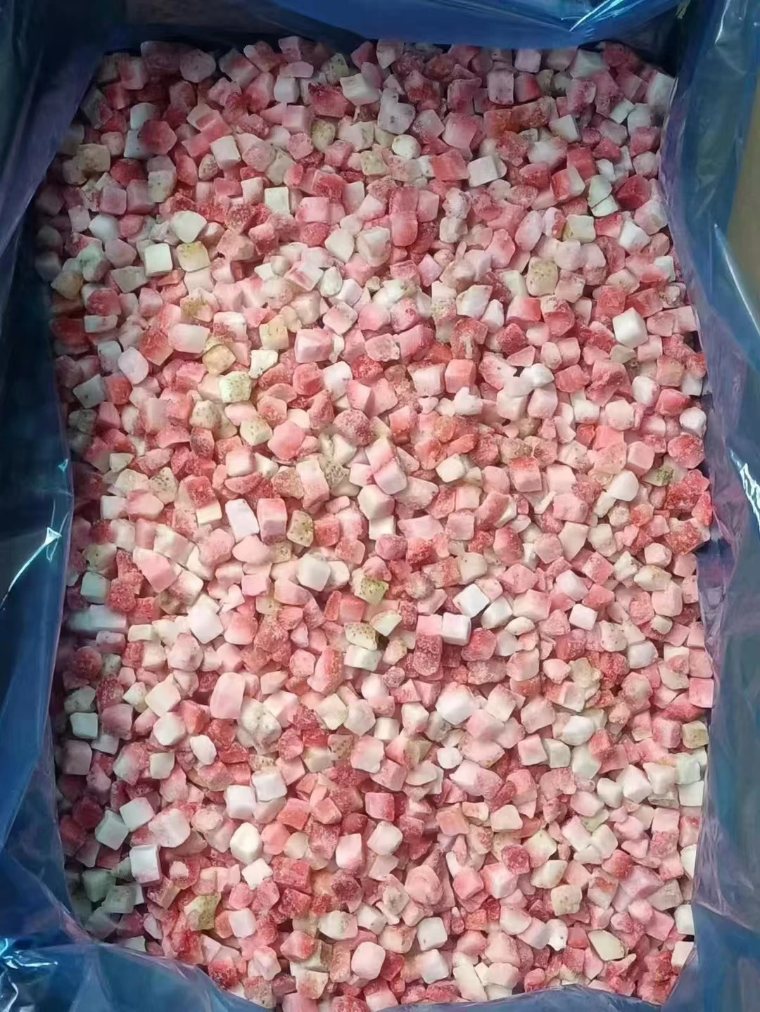Manufactory Direct Pure Natural Fresh Sweetness Strawberry Cube Frozen Strawberry Dices