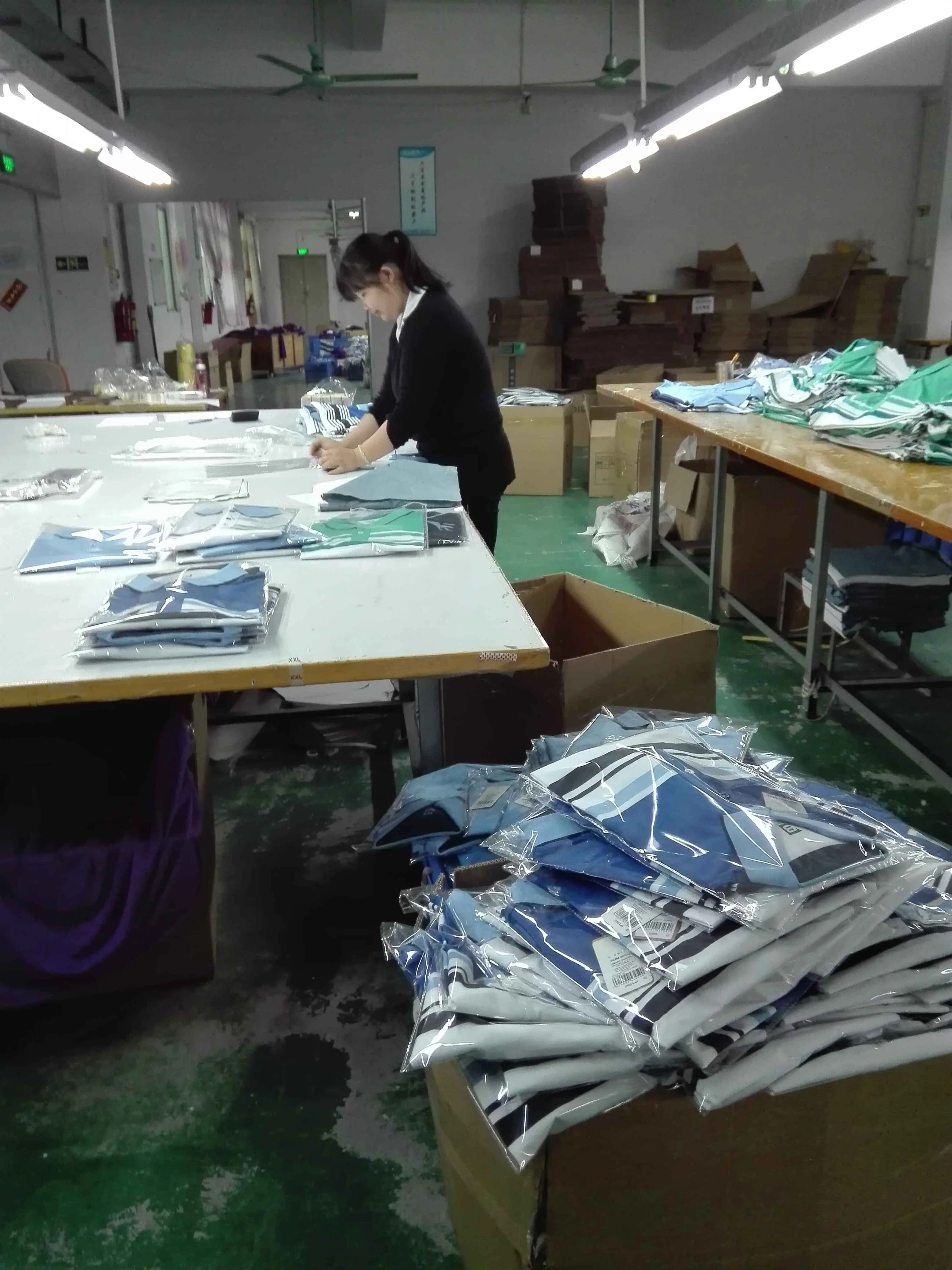 
2020 New development customised engineer stripe polo shirt 