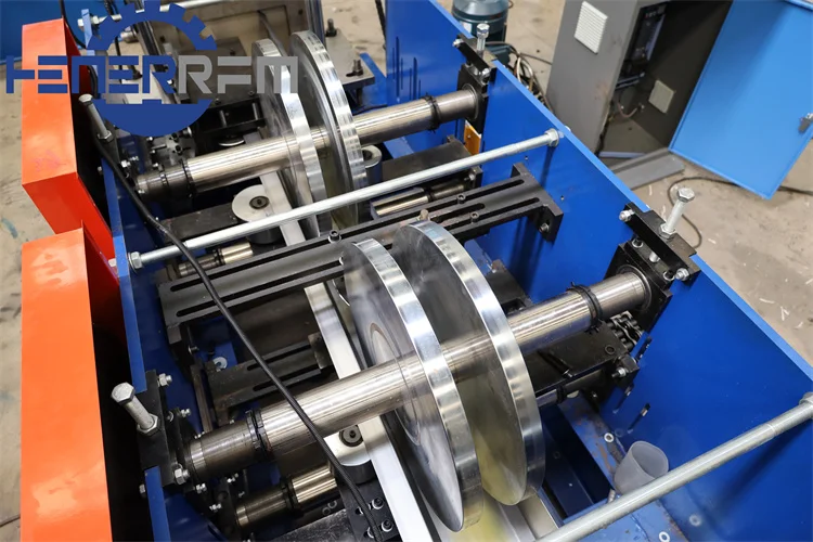 Galvanized Square Rain Down Gutter Roll Forming Machine