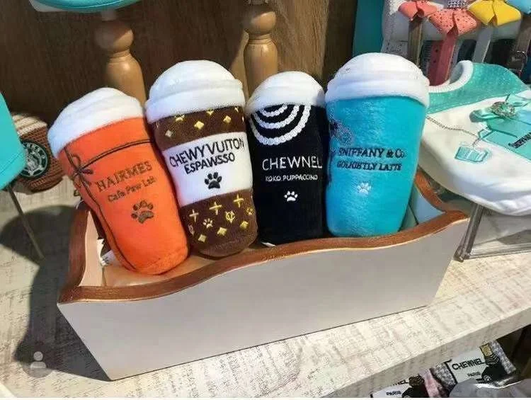 Luxury Designer Pet Dog Accessories Cute Fashion Dog Toys Champagne Bottle Gift Box Squeak Plush Dog Toys